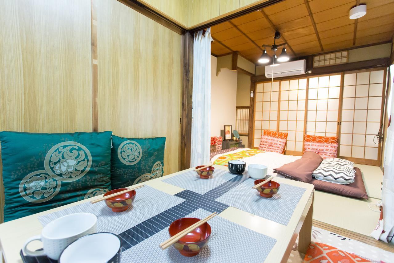 City Center 200 Years Old Traditional House Next To 2 Train Lines Kioto Exterior foto